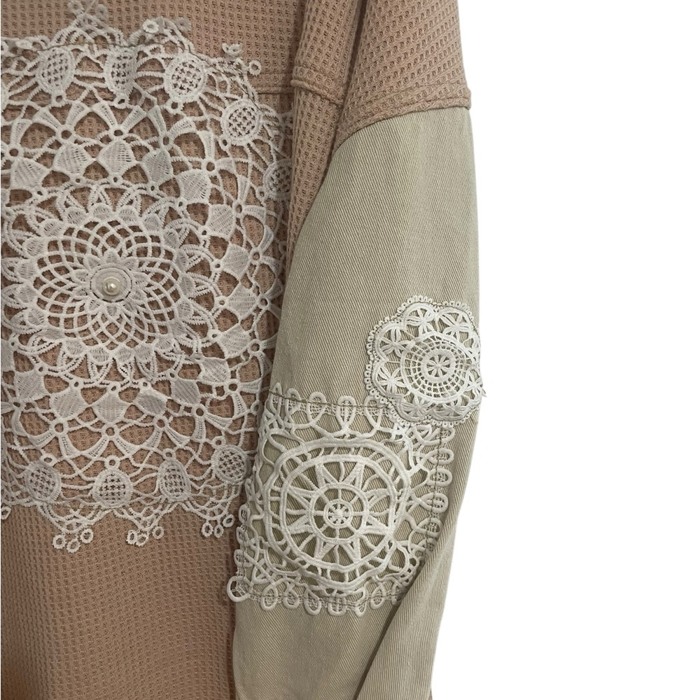 POL Cream and Pink Textured Knit Top - Picture 4 of 6